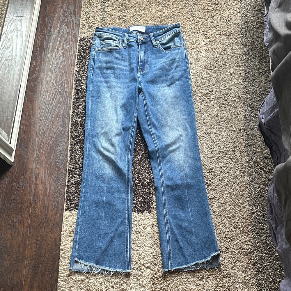 Stylish Blue Cropped Women's Jeans